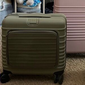 Beis mini roller in olive green